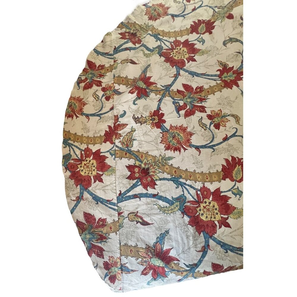 Floral Tablecloth Oval 62" x 65" Dia.  Cotton Fabric Floral End Seams - Picture 3 of 13